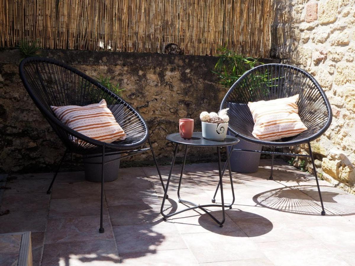 Le Clos De La Musardise - De Charme Avec Piscine Chauffee Holiday home